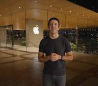 John Ternus pendant la keynote Apple de 2025. // Source : Apple