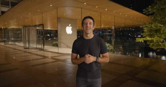 John Ternus pendant la keynote Apple de 2025. // Source : Apple