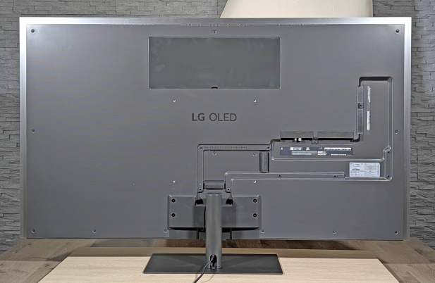 LG 65G6 test details_005 LG OLED65G6 // Source : Sylvain Pichot - Frandroid