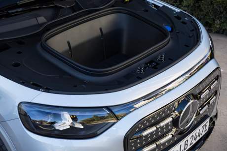 Mercedes-Benz GLB électrique // Source : Mercedes-Benz