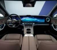 Der neue Mercedes-Benz C 400 4MATIC elektrisch.
 
Energieverbrauch kombiniert: 18,6-14,2 kWh/100 km | CO₂-Emissionen kombiniert: 0 g/km | CO₂-Klasse: A [1]
 
Exterieur: AMG Line; MANUFAKTUR opalithweiß metallic bright
 
 
[1] Die Angaben sind vorläufig. Es liegen bislang weder bestätigte Werte von einer amtlich anerkannten Prüforganisation noch eine EG-Typgenehmigung noch eine Konformitätsbescheinigung mit amtlichen Werten vor. Abweichungen zwischen den Angaben und den amtlichen Werten sind möglich.
 
//
The all-new Mercedes-Benz C 400 4MATIC electric.
 
Energy consumption combined: 18,6-14,2 kWh/100 km | CO₂ emissions combined: 0 g/km | CO₂ class: A [1]
 
Exterior: AMG Line; MANUFAKTUR opalithe white bright
 
[1] The information is provisional. Neither confirmed values from an officially recognised testing organisation nor an EC type approval nor a certificate of conformity with official values are available to date. Deviations between the data and the official values are possible.