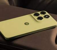 Motorola moto G67.