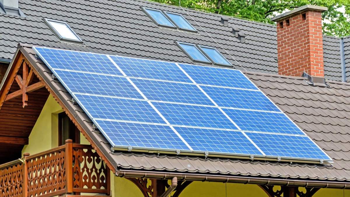 Rachat du surplus solaire à 1,1 centime : fin des panneaux sans stockage ?