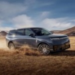 Voici le Xpeng GX, un immense SUV 7 places qui promet 1 600 km d&rsquo;autonomie et une recharge en 12 minutes