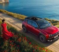 Renault 4 E-Tech Plein Sud // Source : Renault