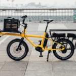 Transporter 200 kg et 2 enfants sur un vélo de moins de 2 mètres : la grosse promesse du vélo électrique Sugg Cargo & Kids