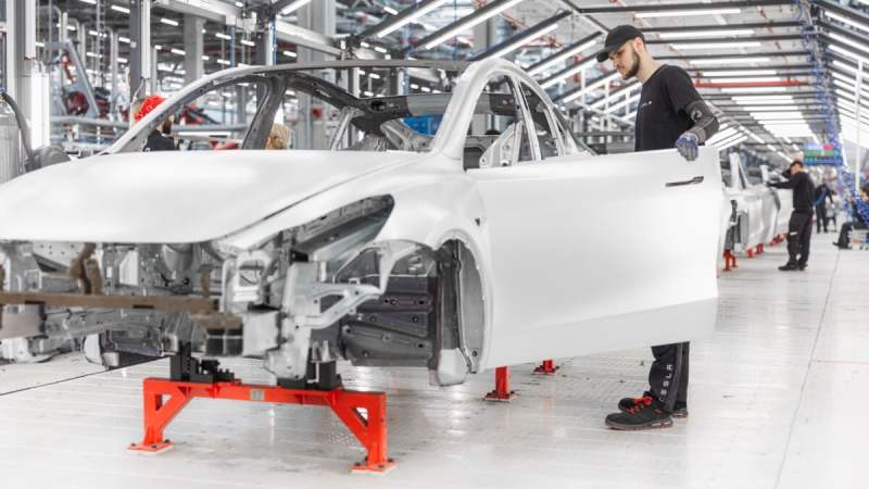Tesla perd son pactole des crédits carbone : le bénéfice par voiture s’effondre à 2 140 $