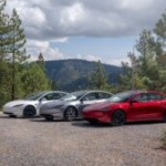 Tesla a produit beaucoup de voitures électriques et peine à les vendre : cette crise qui pourrait bien faire vos affaires