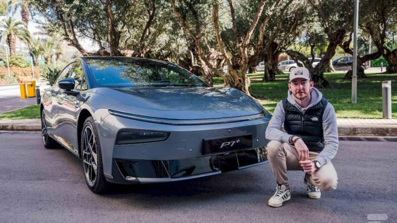 J’ai essayé la XPeng P7+ : la voiture électrique chinoise qui se recharge deux fois plus rapidement qu’une Tesla Model 3