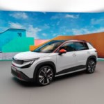 On est montés à bord du Skoda Epiq à 26 000 € : comment ce petit SUV électrique de 4,17 m réussit à offrir un coffre aussi géant