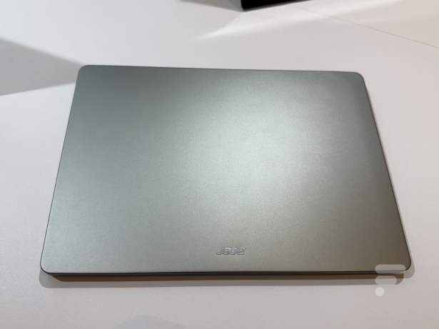 Acer Swift Air 14 // Source : Frandroid