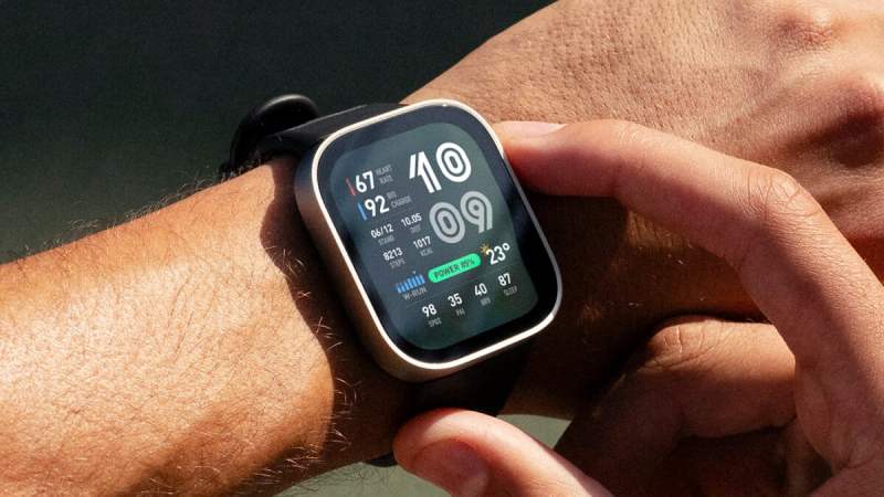 Bip Max : Amazfit dévoile une montre de sport à 99€ à l’autonomie impressionnante