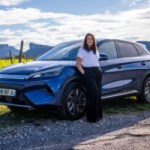 On a essayé le BYD Atto 3 Evo : quand le petit SUV électrique pépère se transforme en petite bombe