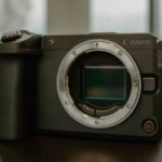 Canon EOS R6V : le nouveau boîtier plein format qui veut détrôner Sony sur la vidéo