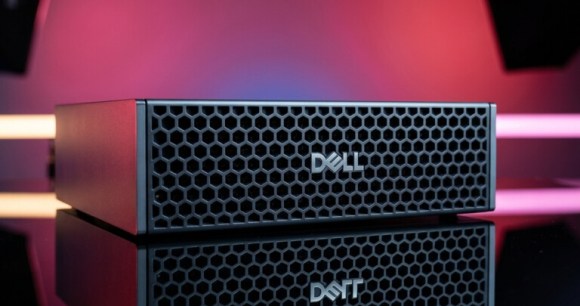 Dell Pro Max avec GB10 Dell Pro Max avec GB10