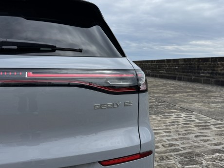 Essai Geely E5 // Source : Paul-Émile CASSORET pour Frandroid