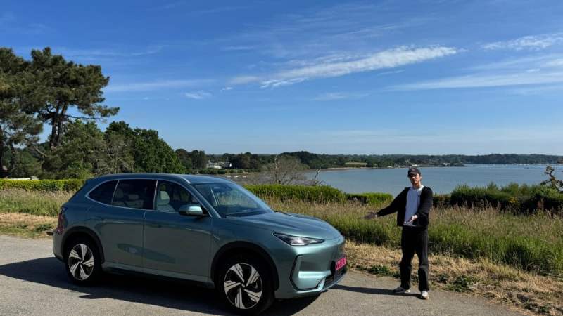 J&rsquo;ai essayé le Geely E5, la première voiture électrique du géant chinois vendue en France