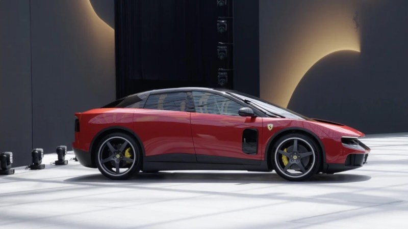 Accusée d’être sans âme, la première Ferrari Luce électrique affiche déjà complet