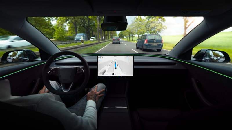 Le FSD de Tesla s’étend en Europe à 99 €/mois… mais la France reste sur la touche