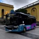 Premier jour pour le bus autonome en Suède, il pile, le tram derrière n&rsquo;a pas eu le temps de freiner