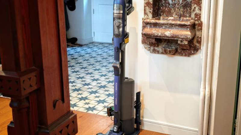 Test du Shark PowerDetect Speed Pet Pro Clean & Empty : l’aspiration au prix du muscle