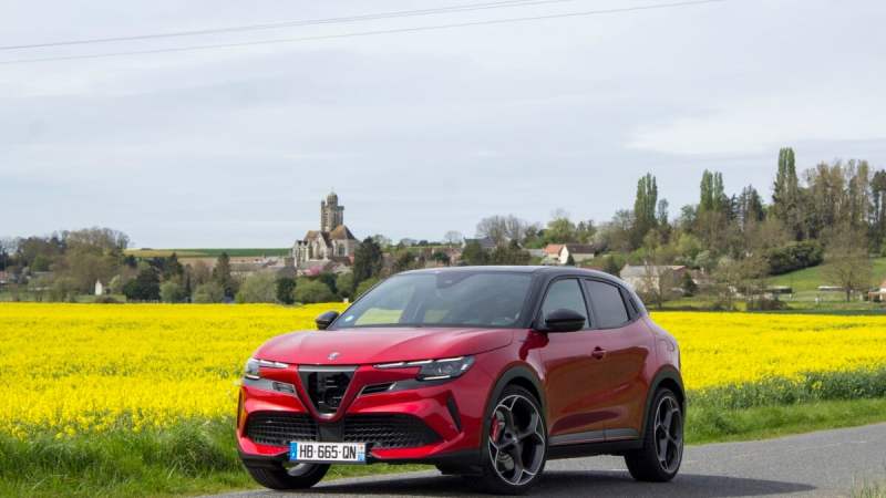 J’ai roulé 1000 km en Alfa Romeo Junior Veloce pour savoir si on pouvait prendre du plaisir en voiture électrique&nbsp;: voici ce que j’en pense