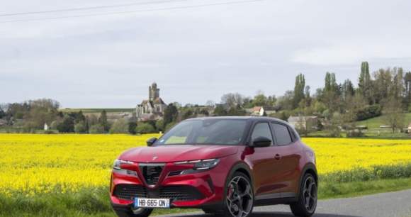 Alfa Romeo Junior Veloce // Source : Jean-Baptiste Passieux - Frandroid Alfa Romeo Junior Veloce // Source : Jean-Baptiste Passieux - Frandroid