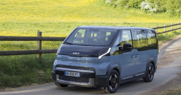Kia PV5 // Source : Jean-Baptiste Passieux - Frandroid Kia PV5 // Source : Jean-Baptiste Passieux - Frandroid