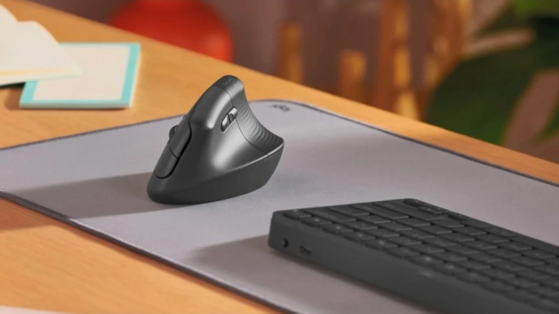 La souris ergonomique Logitech Lift qui soulage les douleurs au poignet se retrouve bradée à -53%