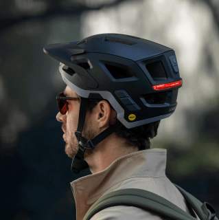 Lumos Sonorus casque v&eacute;lo noir