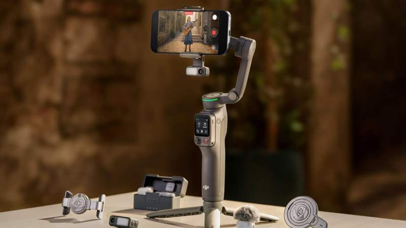 Osmo Mobile 8P&nbsp;: DJI lance son nouveau gimbal avec un accessoire bien pratique et un suivi encore plus précis