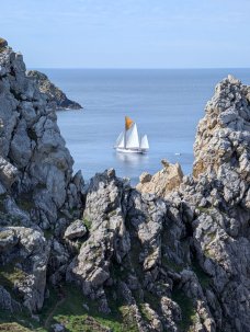 Randonn&eacute;e sur la presqu'&icirc;le de Crozon. // Source : Omar Belkaab pour Frandroid