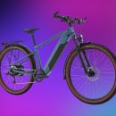 Taillé pour la ville et la nature, ce nouveau VTC électrique de Decathlon avec 100 km d&rsquo;autonomie est déjà 500 € moins cher