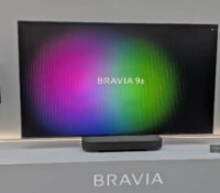 Sony Bravia Theatre Trio avec TV Sony Bravia 9 II // Source : Sylvain Pichot - Frandroid Sony Bravia Theatre Trio avec TV Sony Bravia 9 II // Source : Sylvain Pichot - Frandroid