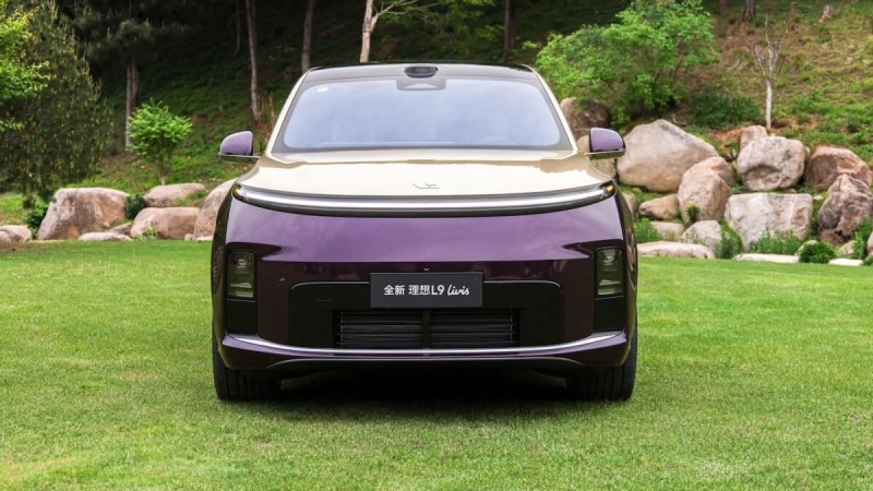 1 400 km d’autonomie, charge en 10 minutes et un luxe hors du commun : on a essayé le Li Auto L9 Livis, un SUV chinois bluffant mais pas parfait