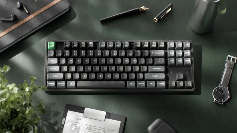 Oubliez le câble : ce nouveau clavier mécanique Keychron promet un mois d’autonomie