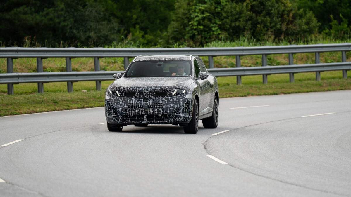 BMW prépare une nouvelle voiture électrique avec une batterie absolument énorme