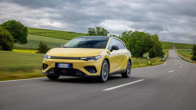 J’ai essayé la Leapmotor B05 : vendue 15 000 € moins chère qu’une Peugeot E-308, que vaut cette voiture électrique chinoise ?