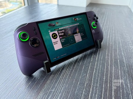 MSI Claw 8 EX AI+ avec Intel Arc G3 Extreme // Source : Frandroid