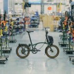Decathlon entre au capital de Brompton et va proposer ses vélos pliants électriques dans ses magasins