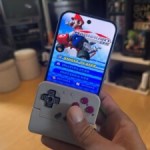 Que vaut cette manette GameBoy en promo à 30 € qui se greffe au smartphone ?