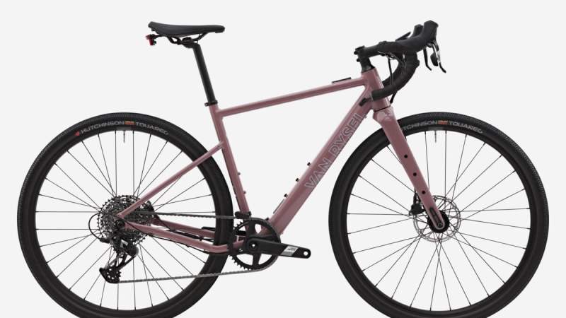 Decathlon booste son gravel électrique phare avec un nouveau moteur, sans changer le prix