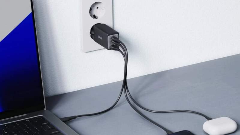 Voici l’accessoire indispensable à glisser dans votre sac pour recharger tous vos appareils