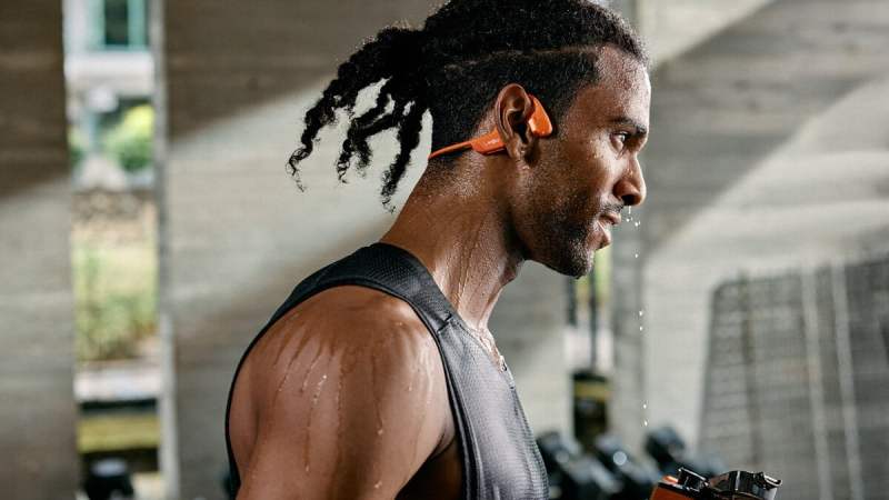 Le roi des casques de sport à conduction osseuse, le Shokz OpenRun Pro 2, s&rsquo;affiche à moitié prix