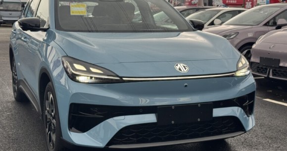 La MG 4X, le nouveau SUV compact de MG. La MG 4X, le nouveau SUV compact de MG.