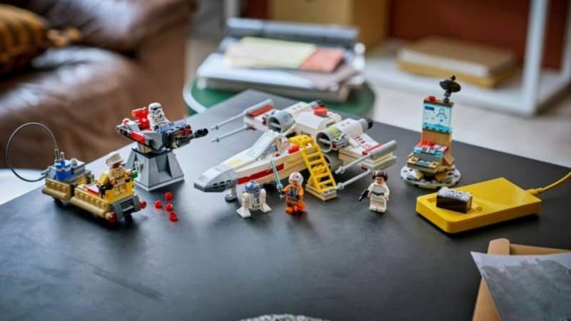 Amazon brade les sets LEGO Star Wars avec la brique Smart Play, qui rend l&rsquo;expérience interactive avec sons et lumières