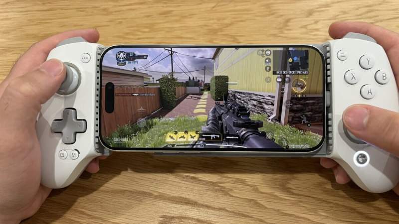 J’ai testé la GameSir G8 Plus, une manette en promo à moins de 50&nbsp;€ capable de transformer votre smartphone en console 