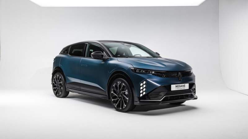 La Renault Mégane E-Tech s’améliore : sa nouvelle batterie sans cobalt booste l’autonomie et le temps de recharge