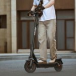 La trottinette électrique Navee GT3 Pro donne du souci à Segway et Xiaomi, surtout avec 200 € de réduction