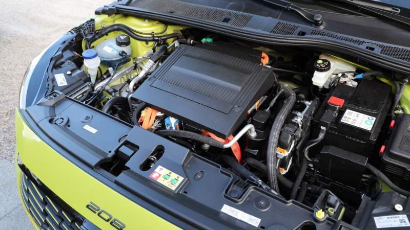 La future Peugeot 208 électrique cache un secret chinois surprenant sous son capot